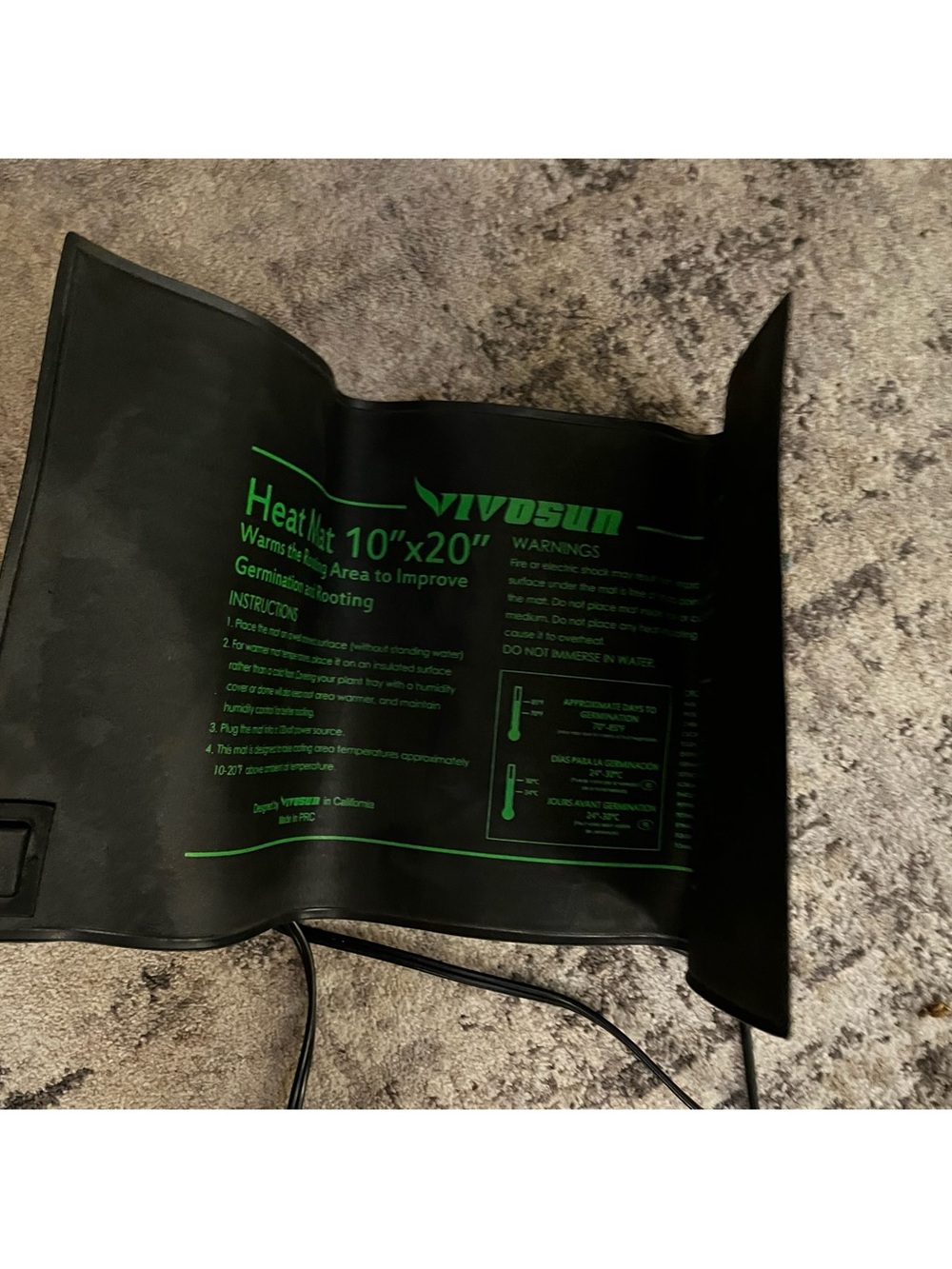 Vivo Heat Mat in Black with Bright Green Print